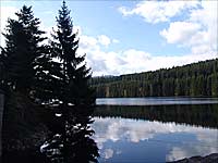 Blick �ber die Talsperre Sosa zum Auersberg